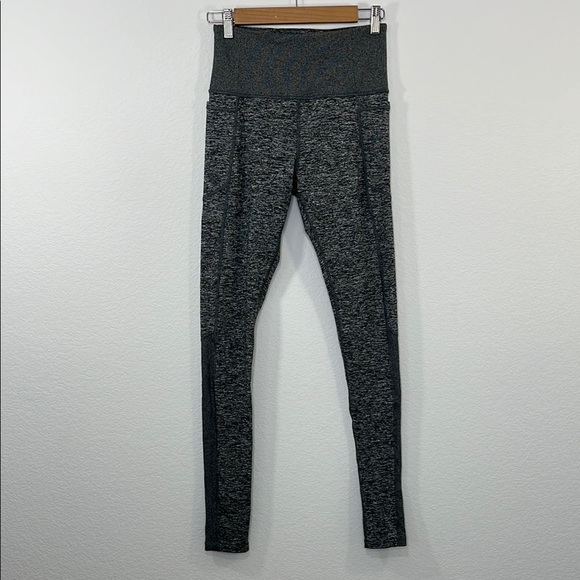 Athleta Exhale Heel Tight Stash‎ Pocket Heather Black Size Small - Picture 2 of 12